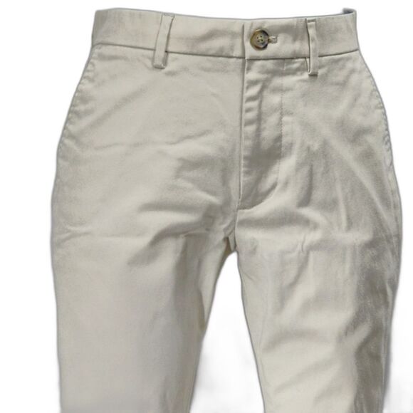 Old Navy Ultimate Straight khakis - Picture 2 of 9
